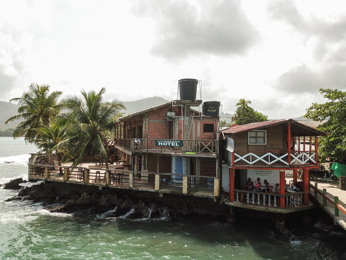 Katamaran Auberge de jeunesse *